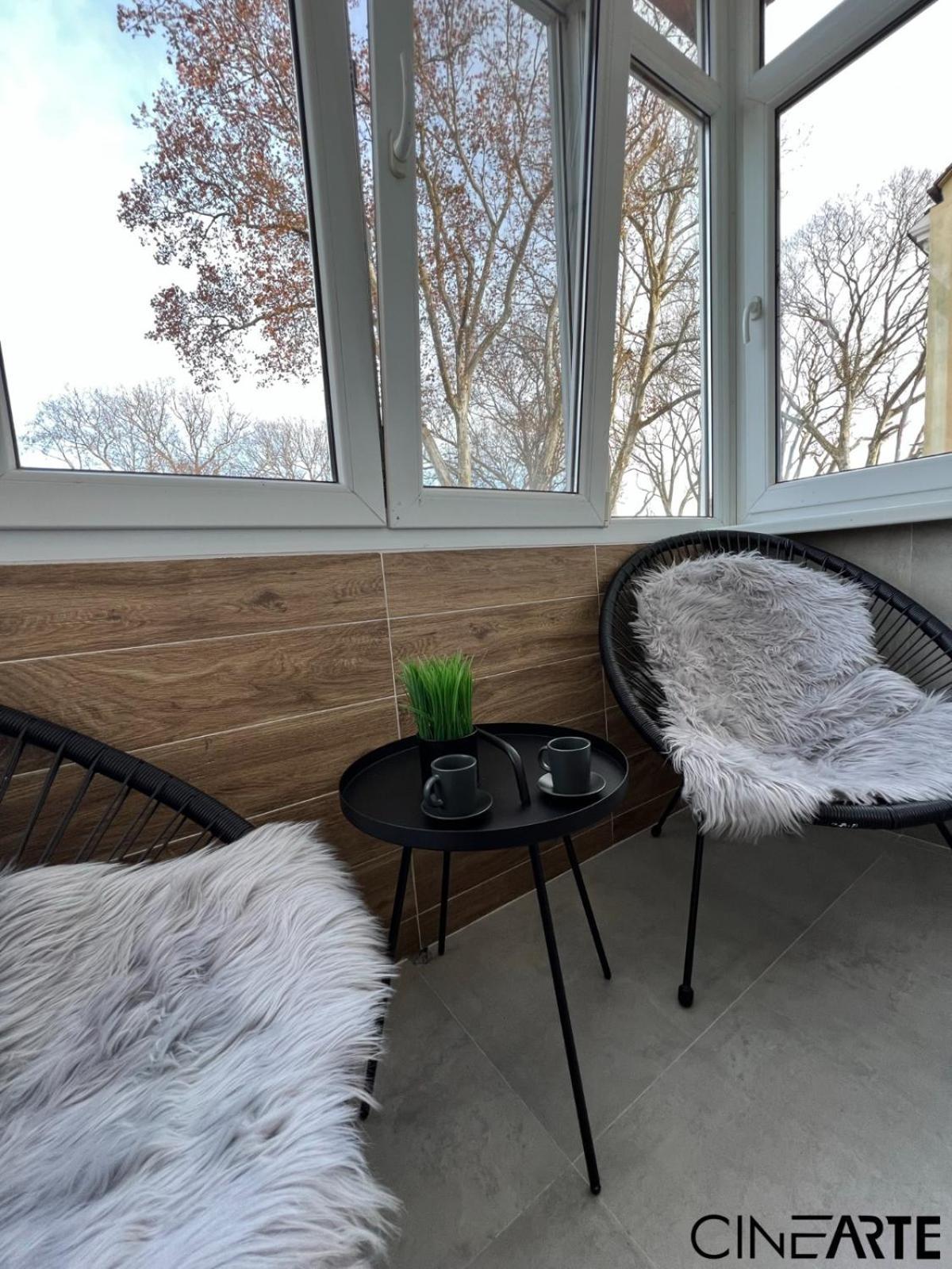 Cinearte Residence Caransebeş Exteriér fotografie